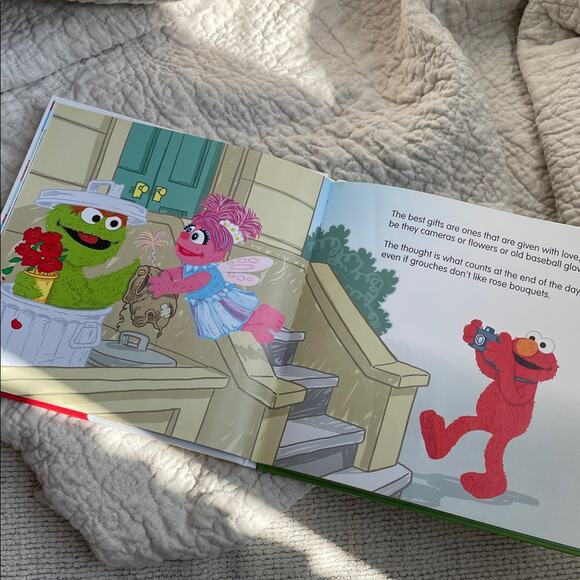 3/$25 🪩 SESAME STREET Kindness Picture Book | Toddler Social Emotional Book - Picture 2 of 4